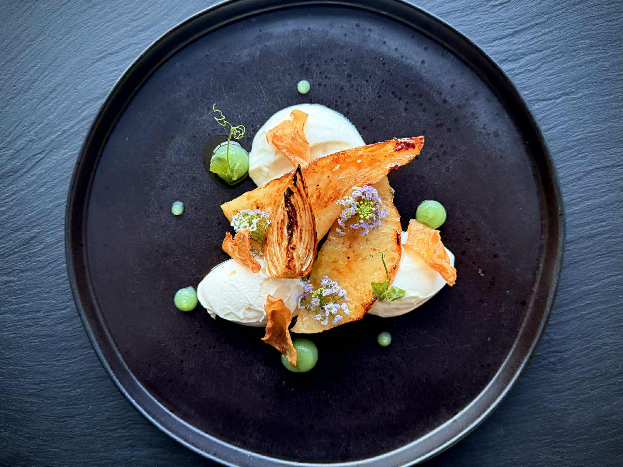 Amikor Dénes alkot...